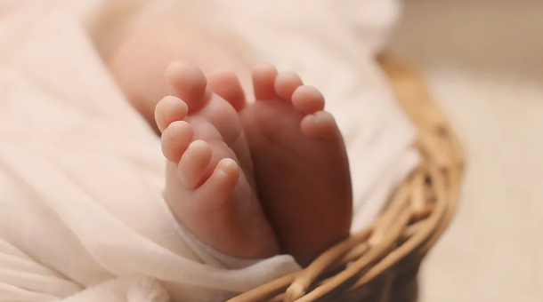 恭喜！杭州赴美试管生子孕妈七斤三两小公主平安诞生。